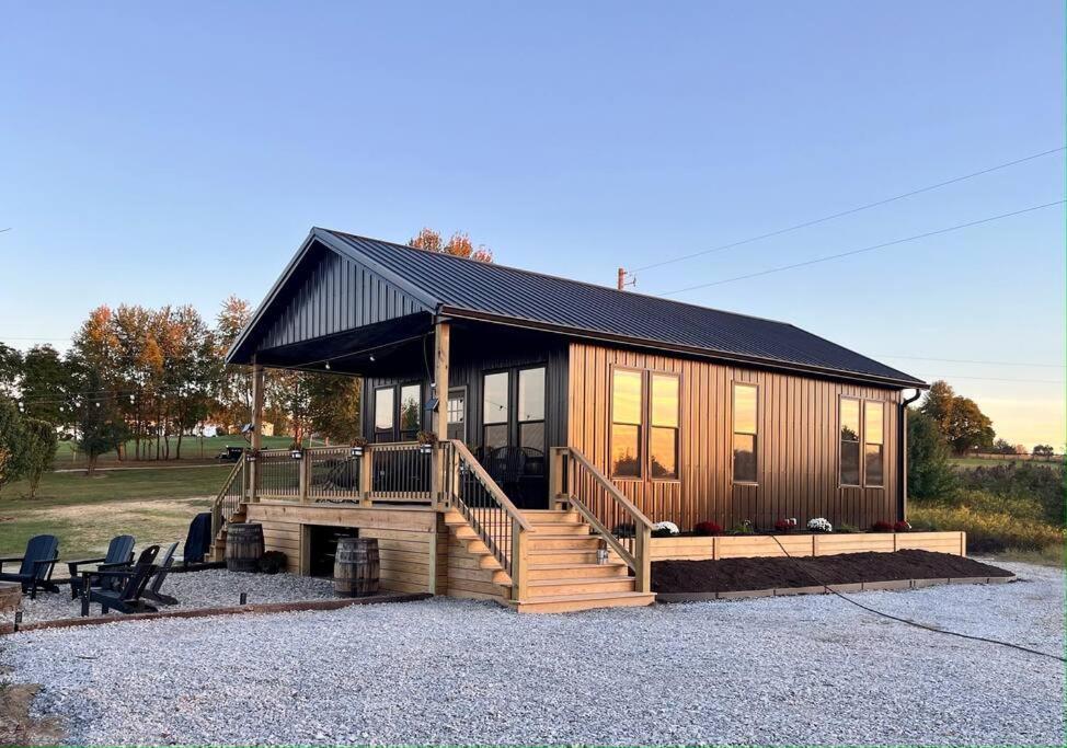 Bourbon Barrel Cottages #2 Of 5 On Kentucky Trail 로렌스버그 외부 사진