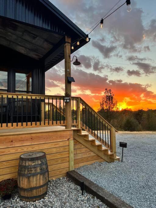 Bourbon Barrel Cottages #2 Of 5 On Kentucky Trail 로렌스버그 외부 사진