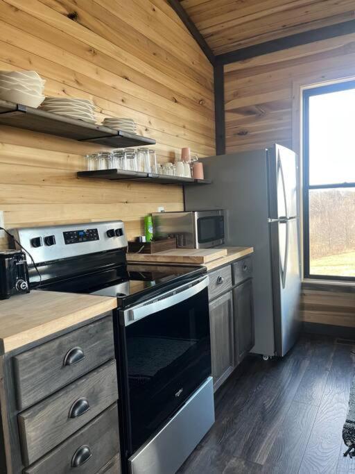 Bourbon Barrel Cottages #2 Of 5 On Kentucky Trail 로렌스버그 외부 사진