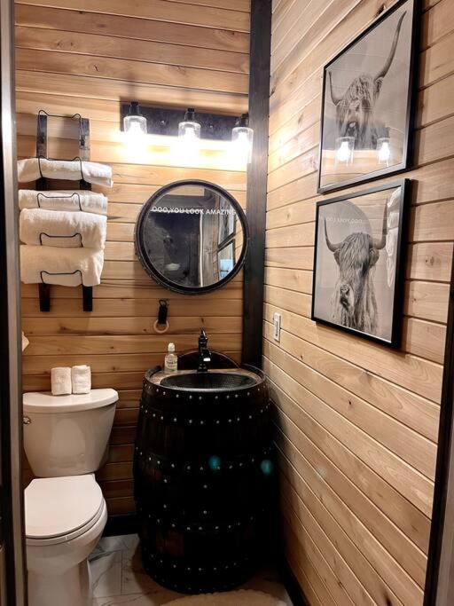 Bourbon Barrel Cottages #2 Of 5 On Kentucky Trail 로렌스버그 외부 사진