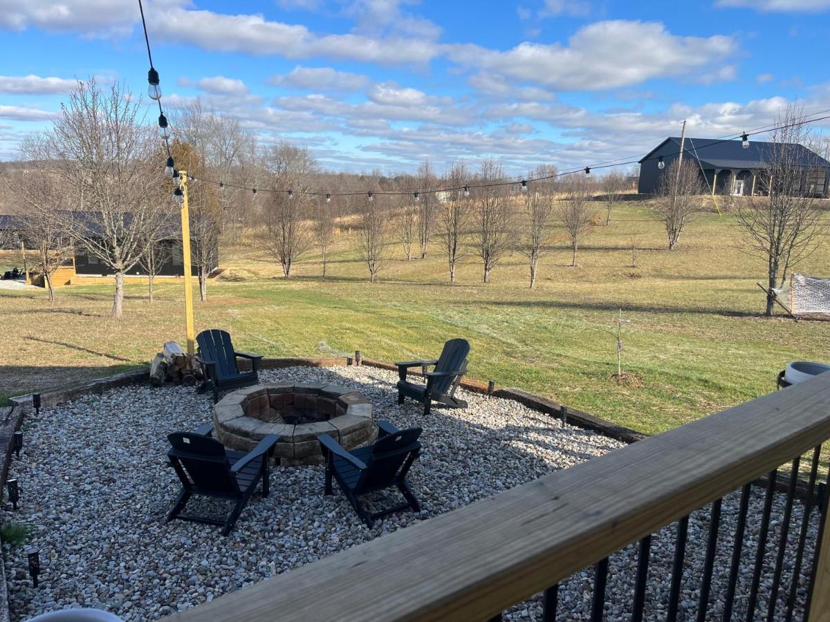 Bourbon Barrel Cottages #2 Of 5 On Kentucky Trail 로렌스버그 외부 사진