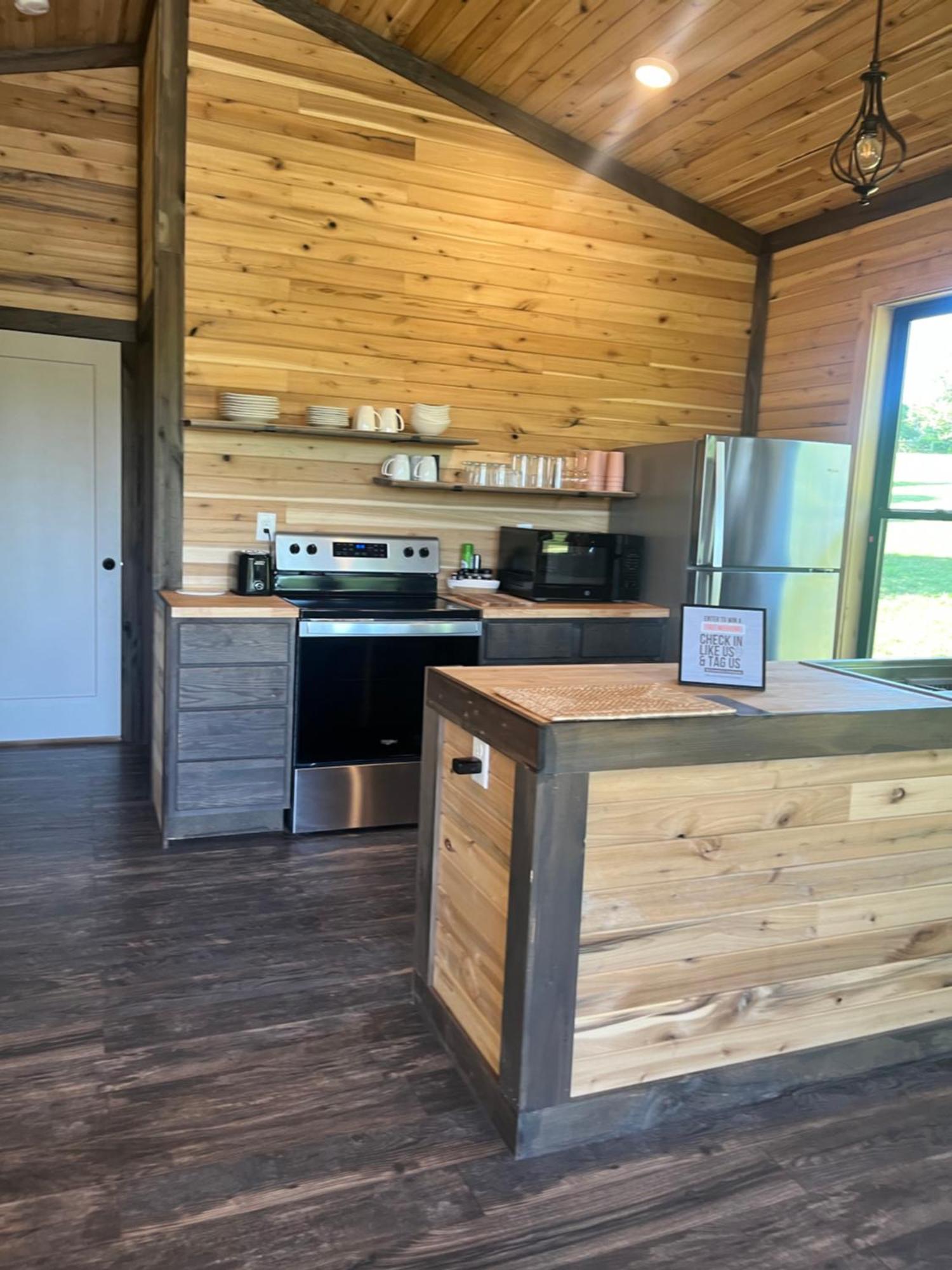 Bourbon Barrel Cottages #2 Of 5 On Kentucky Trail 로렌스버그 외부 사진