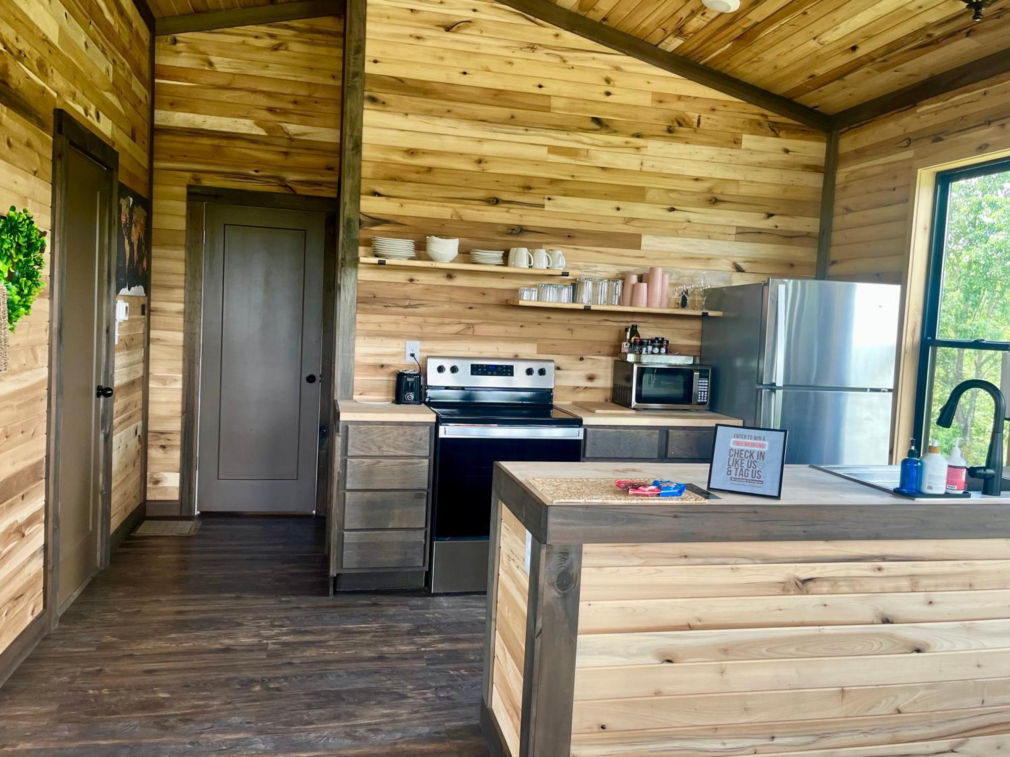 Bourbon Barrel Cottages #2 Of 5 On Kentucky Trail 로렌스버그 외부 사진