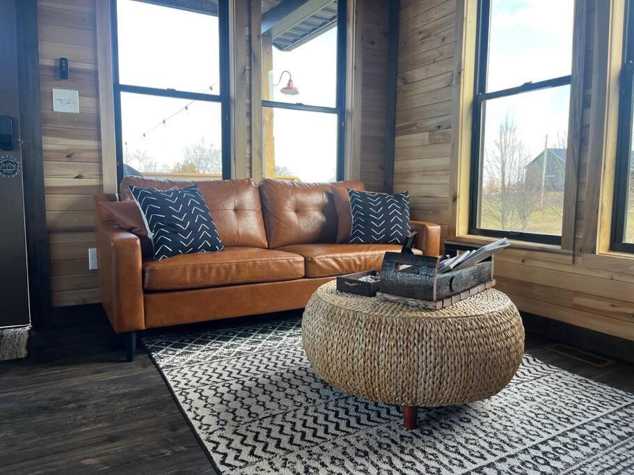 Bourbon Barrel Cottages #2 Of 5 On Kentucky Trail 로렌스버그 외부 사진