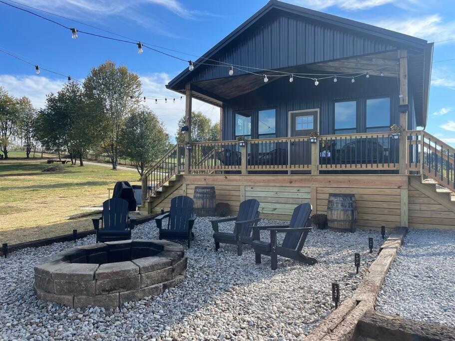 Bourbon Barrel Cottages #2 Of 5 On Kentucky Trail 로렌스버그 외부 사진