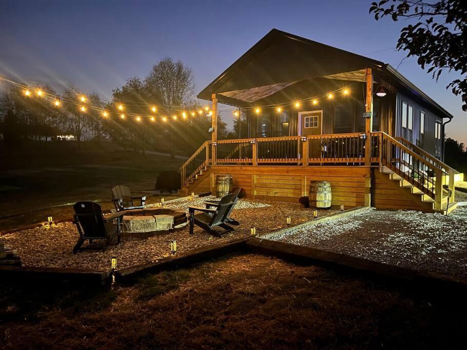 Bourbon Barrel Cottages #2 Of 5 On Kentucky Trail 로렌스버그 외부 사진